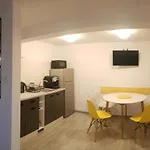 Pif Livada Postei Apartament Braszów