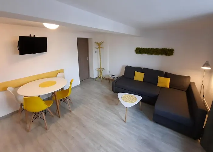 Apartment Pif Livada Postei *